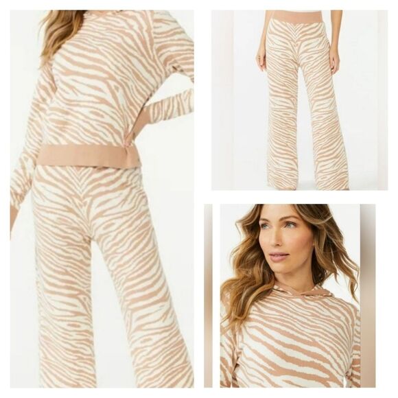 Sofia Vergara Zebra Print 2-Piece Lounge Set - Picture 1 of 16